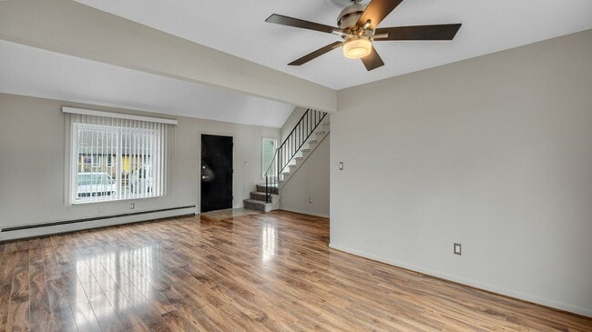 Building Photo - Sunrise Utica Apartments