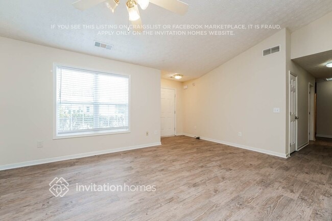 Building Photo - 125 Vintage Dr