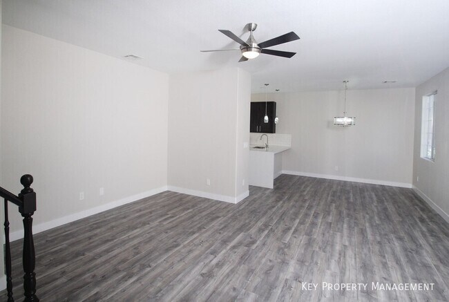 Foto del edificio - 7916 Violet Dawn St