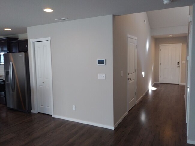 Foto del edificio - 2925 Mahogany St NE