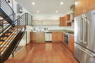 Building Photo - 1809 24th Ave