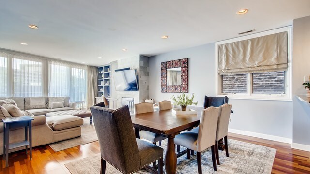 Building Photo - 1633 N Clybourn Ave