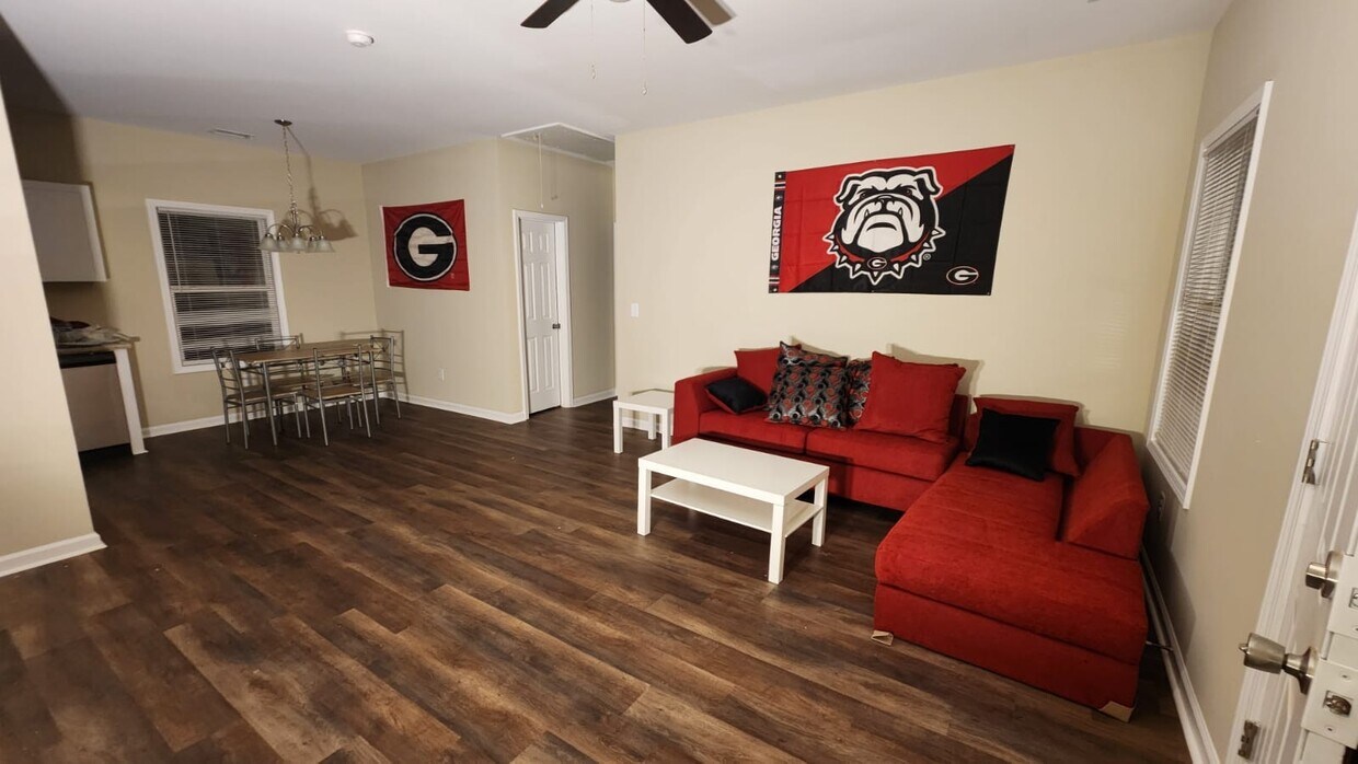 Photo - 376 Washington Drive, Unit House