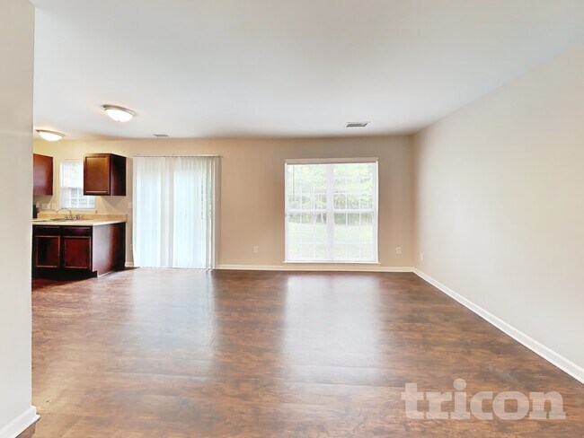 Foto del edificio - 1626 Stoney Creek Ln
