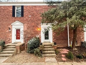 Building Photo - 3592 Martha Custis Dr