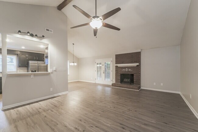 Foto del edificio - 7317 Rockwood Forest Ln