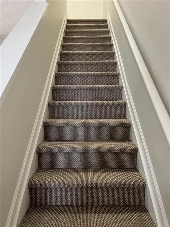 Foto del edificio - 2224 Grovemont Dr