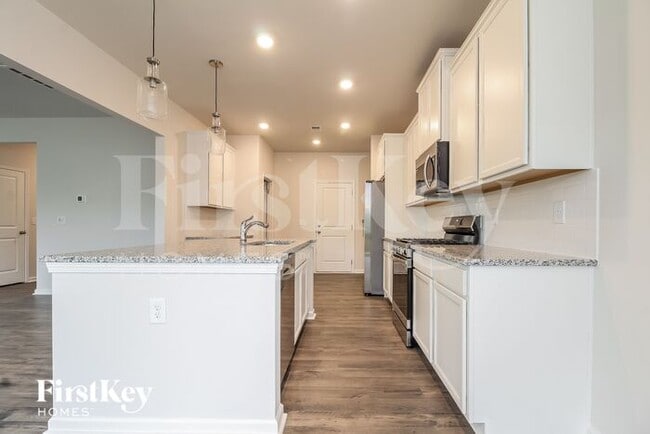 Building Photo - 712 Ridgemoor Trl