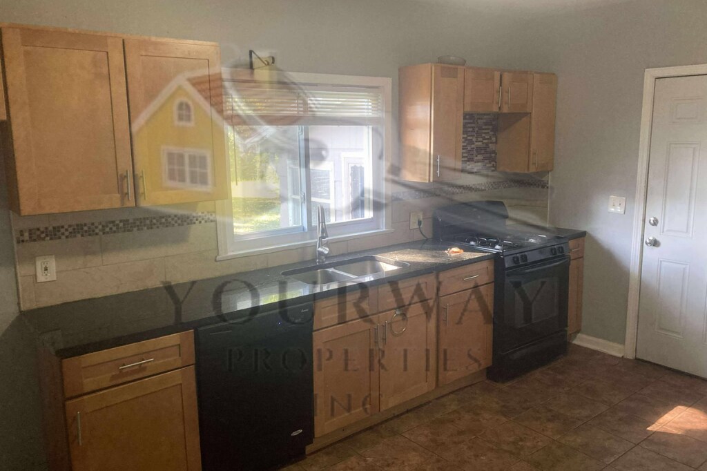 Foto principal - 883 Brown Rd