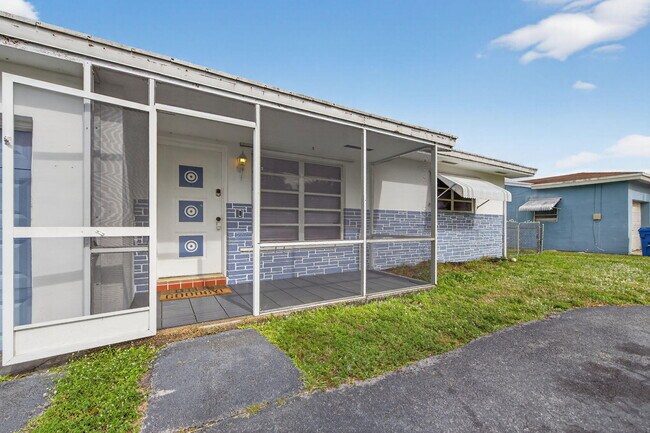 Foto del edificio - 6219 SW 20th Ct