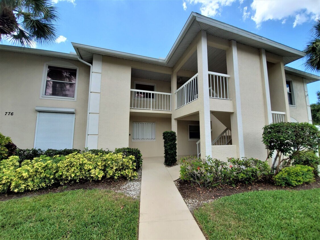 776 Landover Cir, Naples, FL 34104 Condo for Rent in Naples, FL