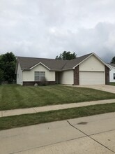Building Photo - 1414 Shining Armor Ln