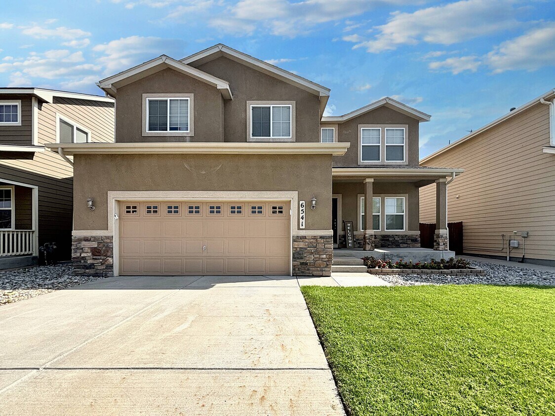 6541 Roundup Butte St, Colorado Springs, CO 80925 House Rental in
