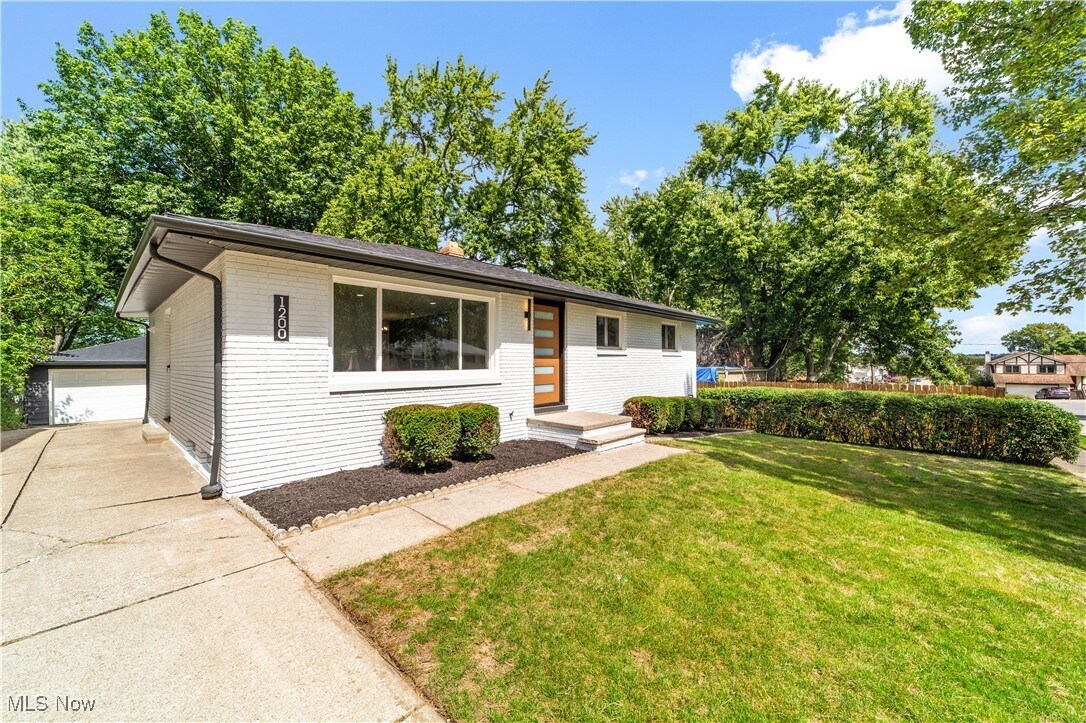 Foto principal - 1200 Eric Ave