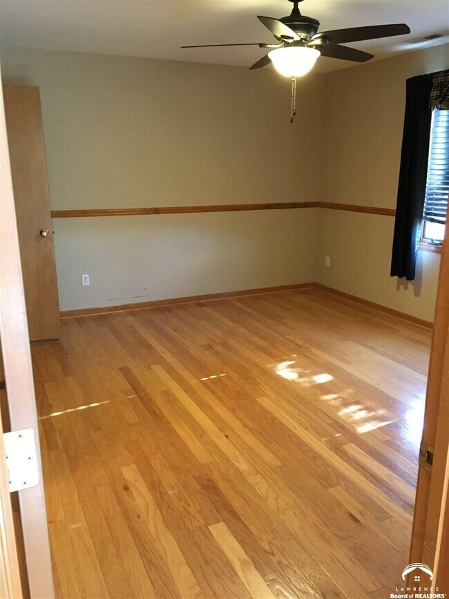 Building Photo - 2723 Larkspur Ct
