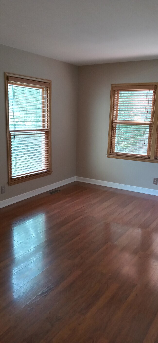 Living Room - 3647 Lee Ave N