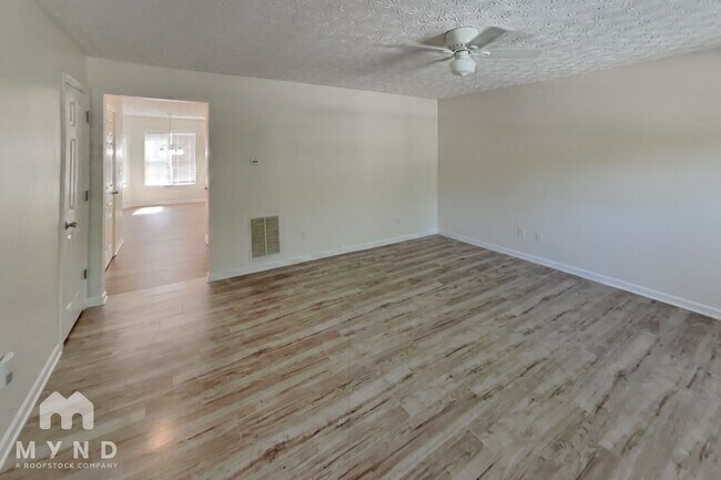 Foto del edificio - 3470 Waldrop Trail