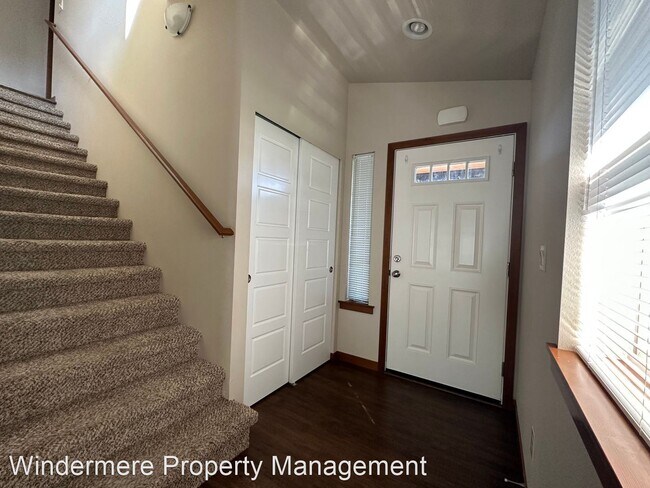 Building Photo - 3 br, 2.5 bath House - 5834 Pioneer Ridge Pl