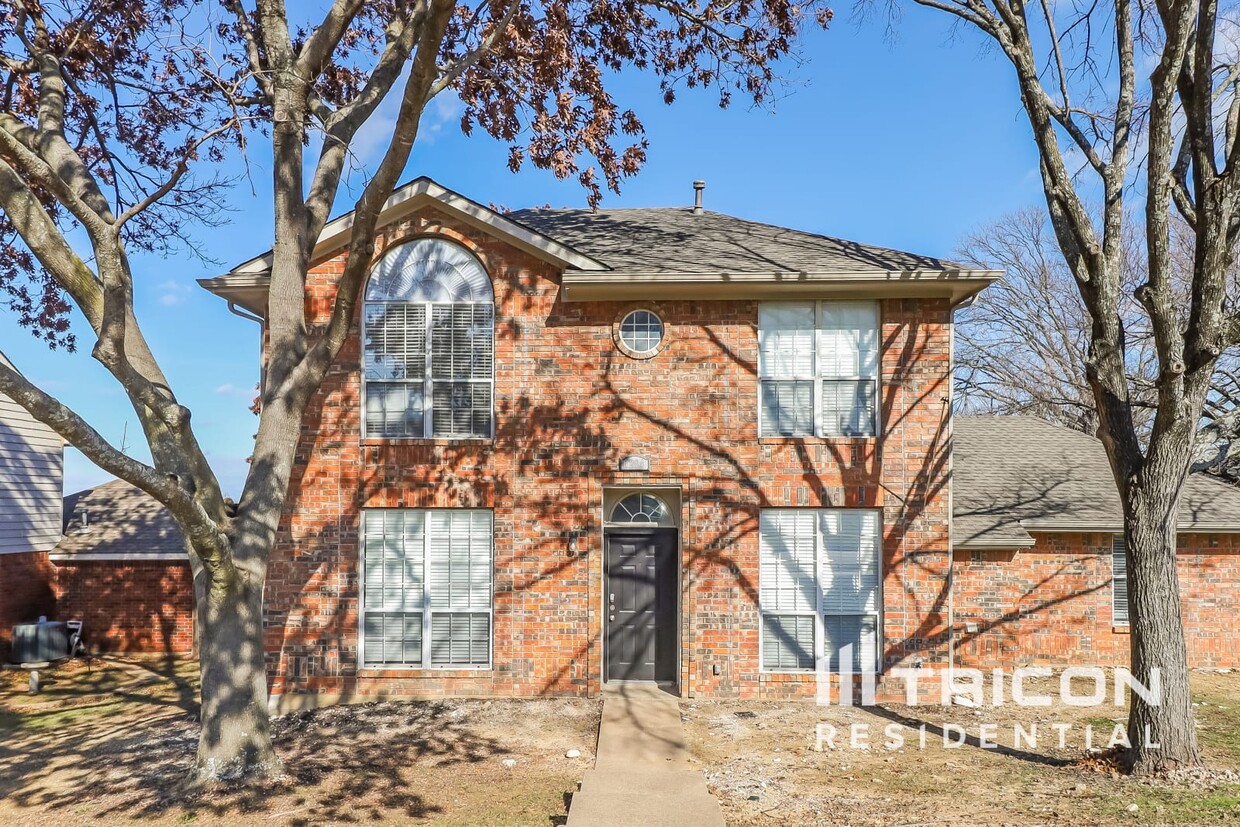 Foto principal - 1204 White Drive Cedar Hill TX