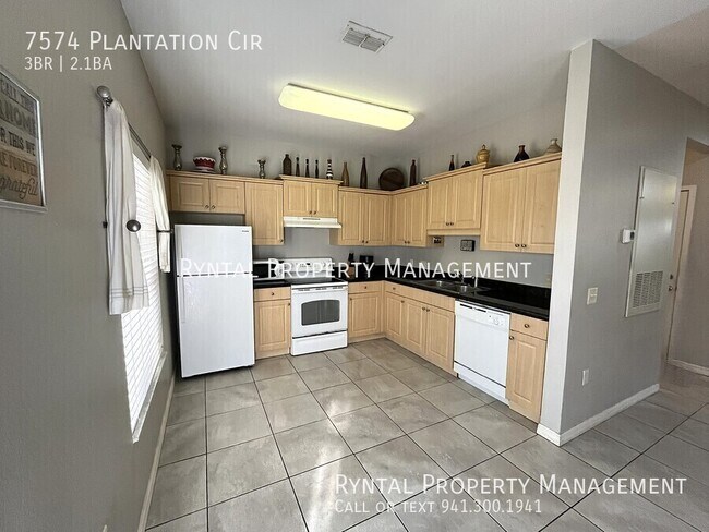 Foto del edificio - 7574 Plantation Cir