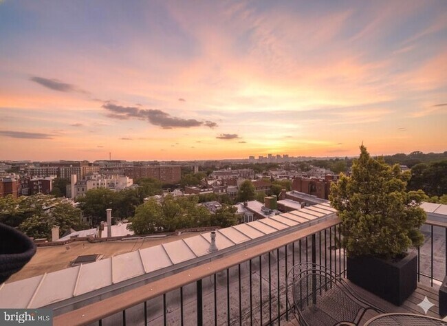 Foto del edificio - 2129 Florida Ave NW