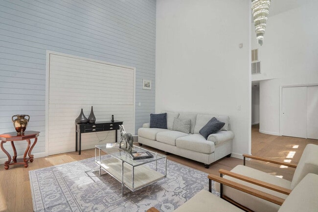 Foto del edificio - 1 Ginny Ct