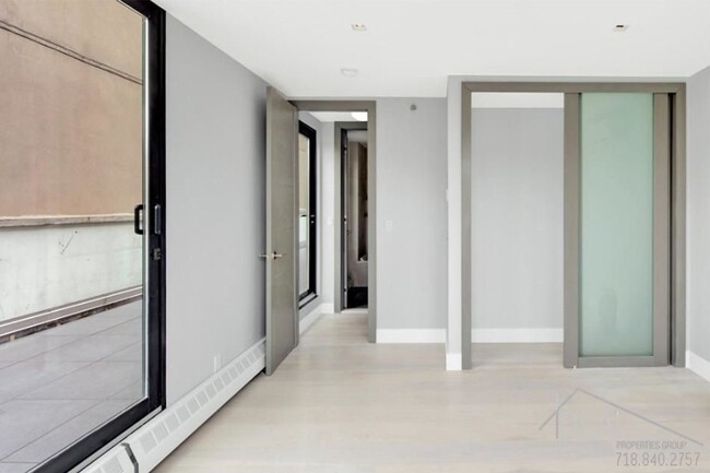 Building Photo - 312 Bowery