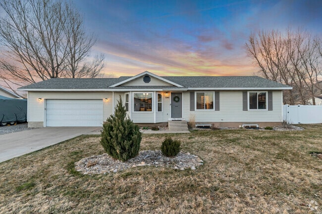 Building Photo - 1041 E 30 S