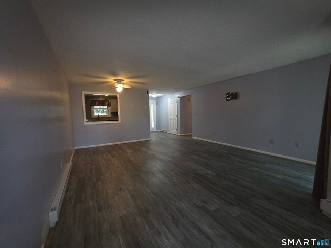 Building Photo - 883 Rubber Ave