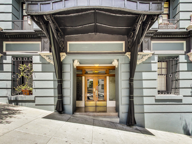 Building Photo - 790 California St