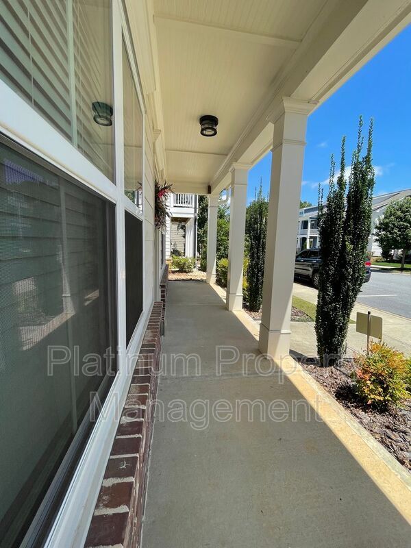 Foto del edificio - 2312 Echelon Ln