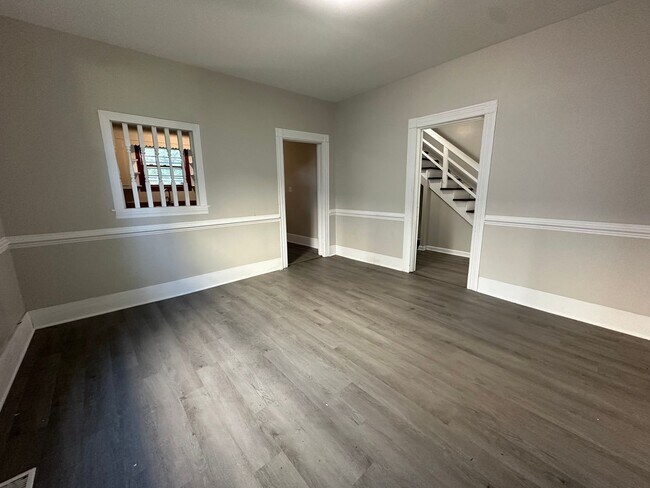 Foto del edificio - 213 E Gale St