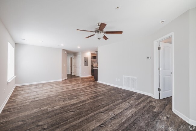 Building Photo - 1100 Commons Blvd