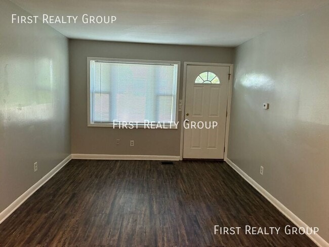 Photo - 3700 Runyon Avenue- House