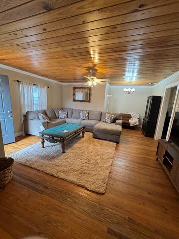 Foto del edificio - 2301 Sayles Blvd