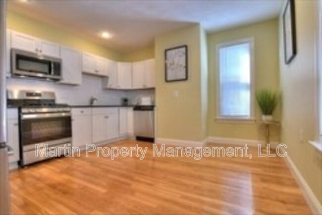 Photo - 14-14 Beltran St Apartment