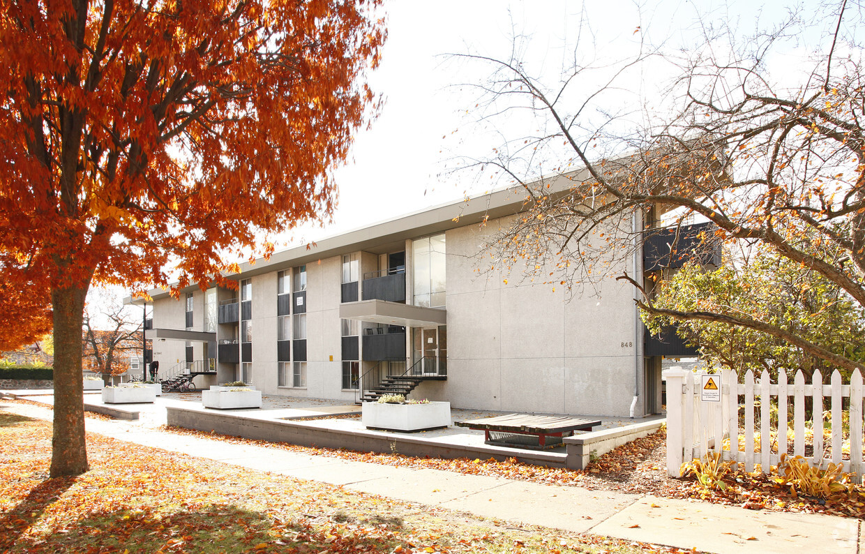 Primary Photo - Park Terrace Apartments