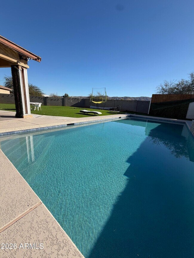 Foto del edificio - 1507 E Apollo Rd