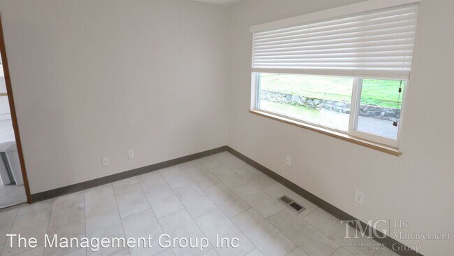 Foto del edificio - 3 br, 2 bath House - 6414 Kansas Street