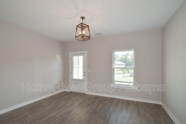 Building Photo - 177 Park Dr N