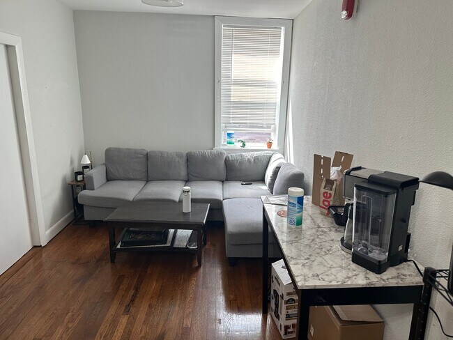 Photo - Nicely updated 2 bed in South Boston!  This is a STEAL at this price! House