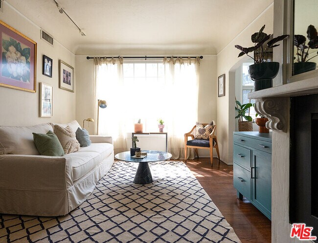 Foto del edificio - 1345 Hayworth Ave