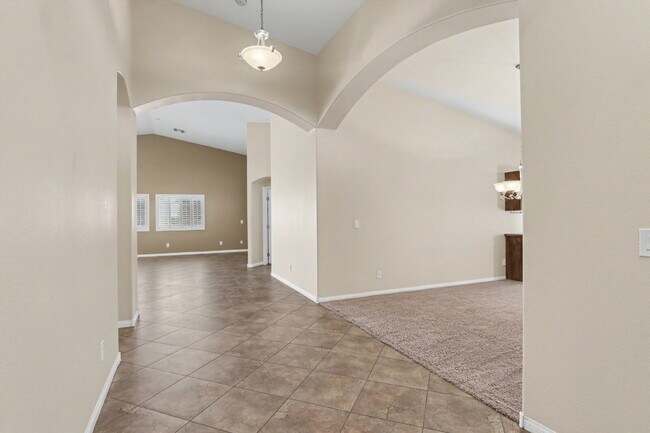 Building Photo - Immaculate 5-Bed, 3-Bath Entertainer’s Home on Over a Quarter Acre in Gated Riverwalk Ranch Manor...