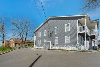 Building Photo - 265 E Old Hickory Blvd