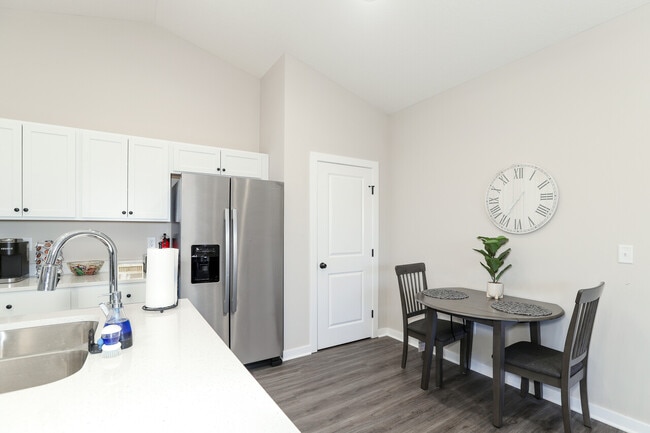 Building Photo - 1743 Rover ct
