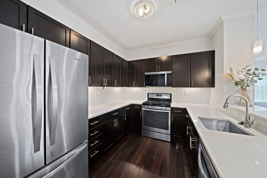 Foto principal - 320 Maverick St