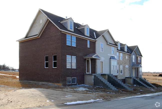 Building Photo - Stone Creek Village