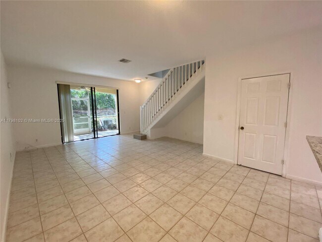 Building Photo - 4114 Forest Dr