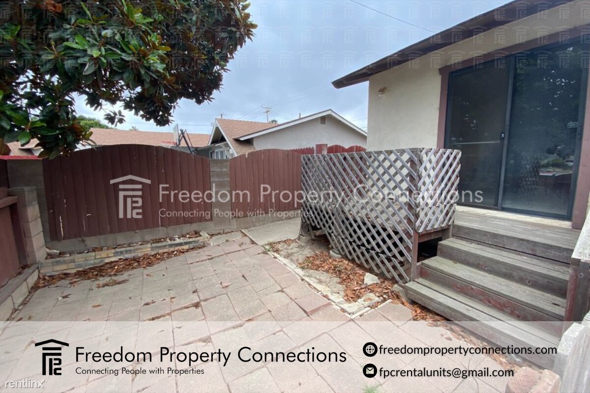 Studio, 1 bath Duplex 1409 West Guava Av... Townhome Rentals in