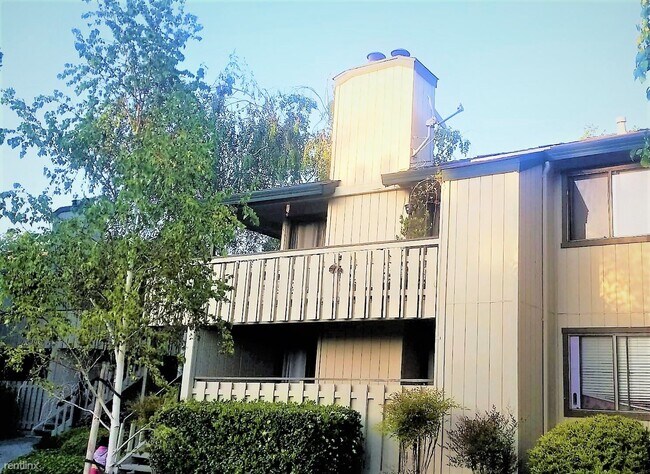 Building Photo - 2 br, 2 bath Condo - 1469 Alma Loop